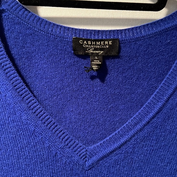 Cashmere Charter Club royal blue v neck sweater - Picture 3 of 3